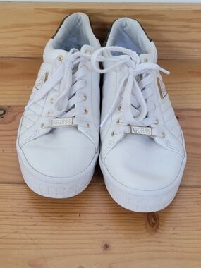 GUESS White Low-Top Logo Sneakers